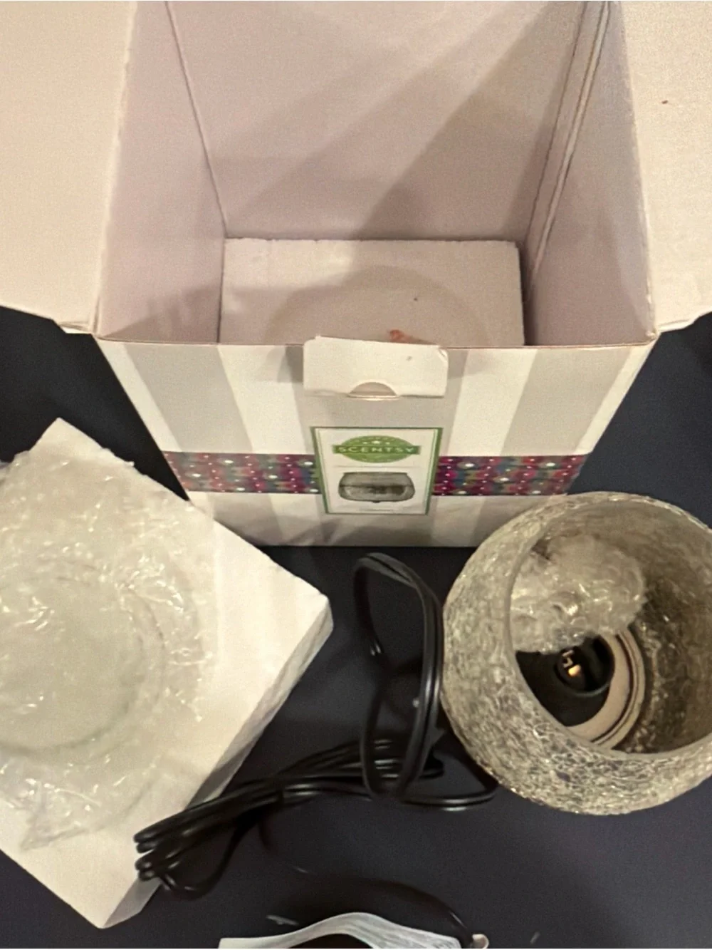 NIB Scentsy Wax Warmer Model Glisten